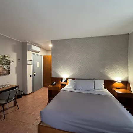 ホテル Nasti Ristorante Canzo